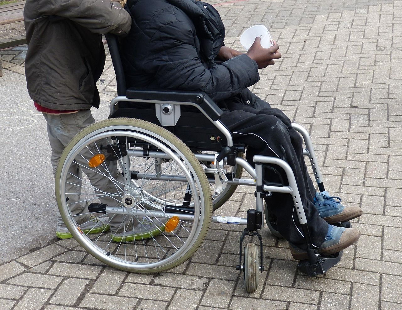 découvrez des ressources et informations essentielles sur le handicap pour mieux comprendre, soutenir et promouvoir l'inclusion des personnes en situation de handicap.