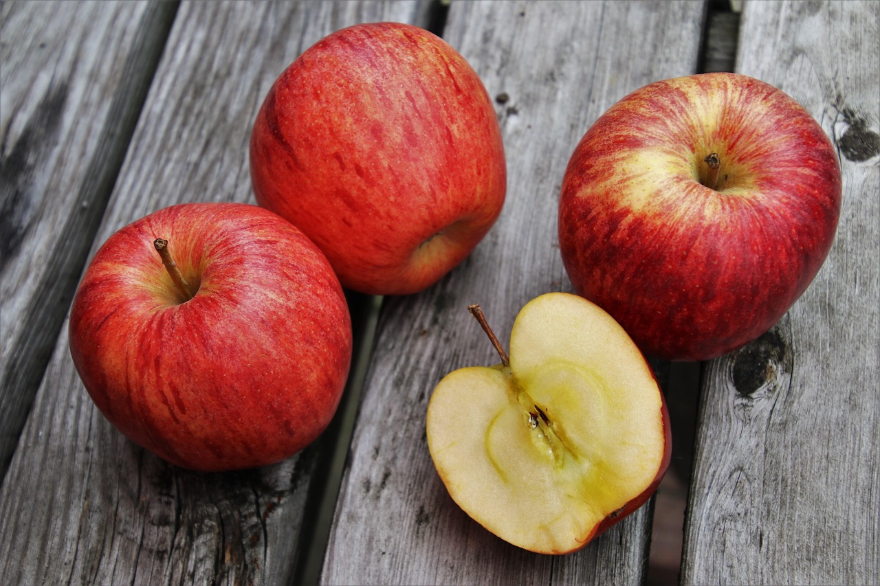 découvrez notre sélection de produits biologiques frais, cultivés naturellement pour une alimentation saine et respectueuse de l'environnement.