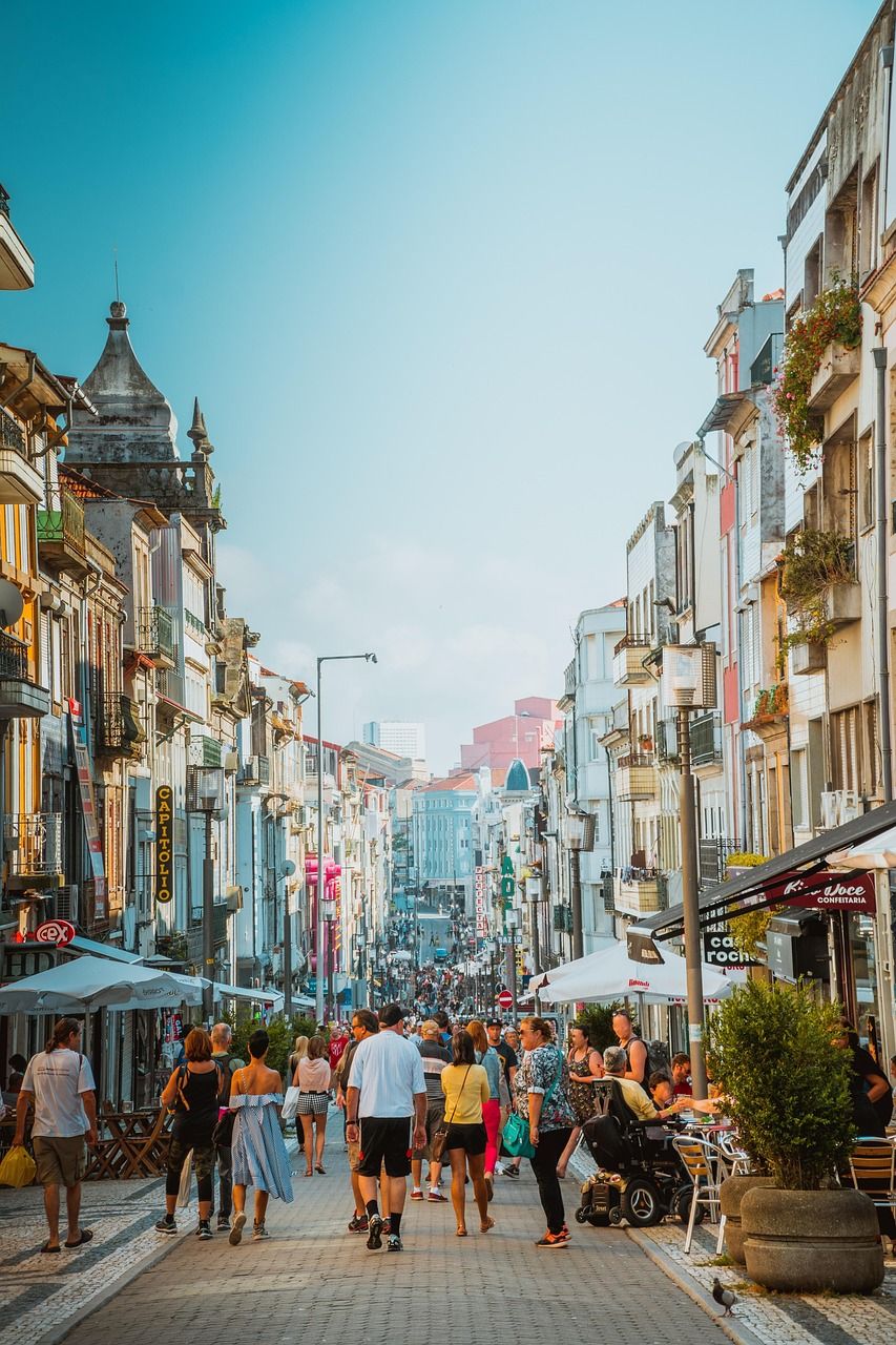 découvrez les zones à faibles émissions : régulations, avantages environnementaux et conseils pour circuler sereinement en ville.