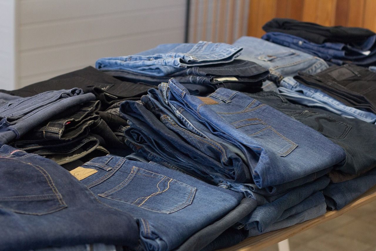 découvrez l'upcycling, une démarche écoresponsable qui transforme les matériaux et objets usagés en créations uniques, alliant style et respect de l'environnement.