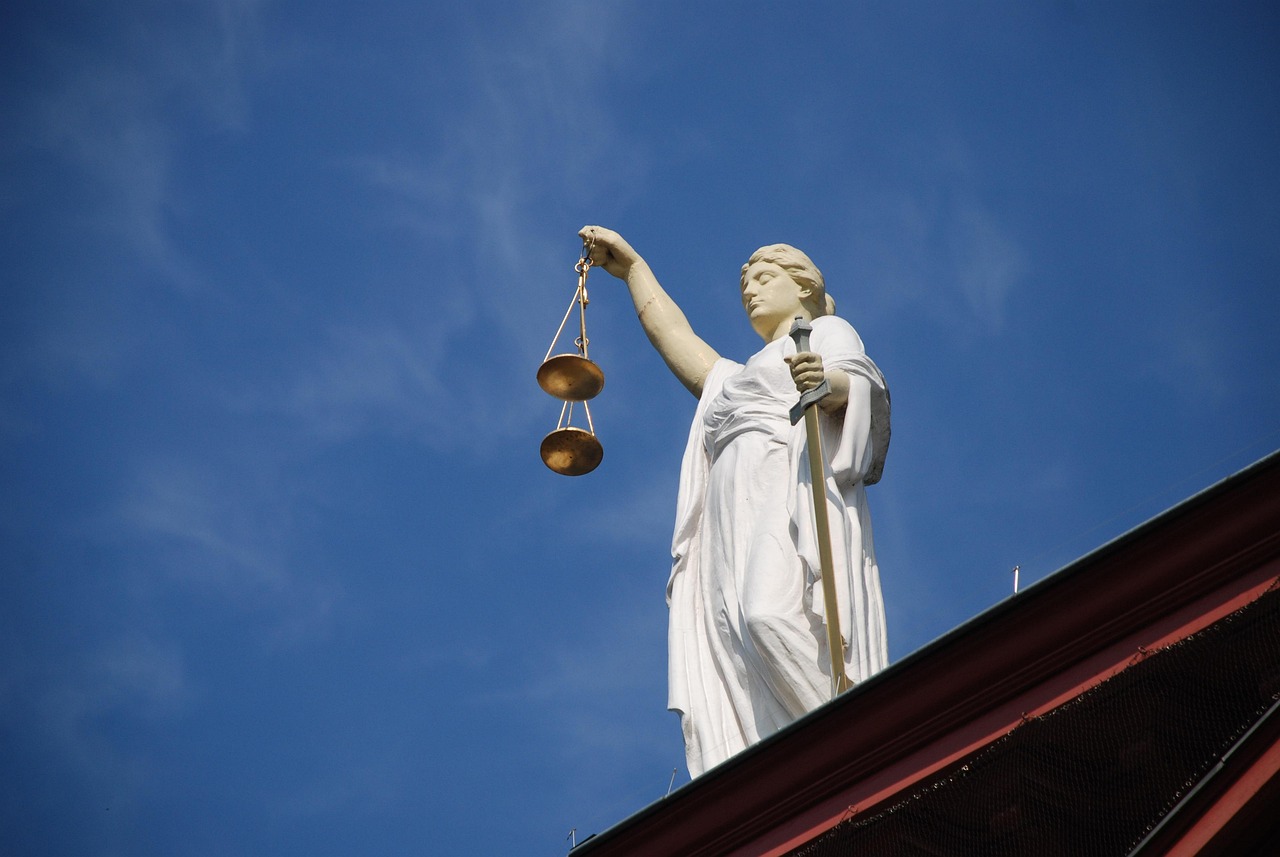 découvrez l'importance de la justice climatique et comment elle vise à garantir l'équité face aux impacts du changement climatique. explorez les initiatives, les mouvements et les solutions pour défendre les droits des communautés vulnérables tout en protégeant notre planète.