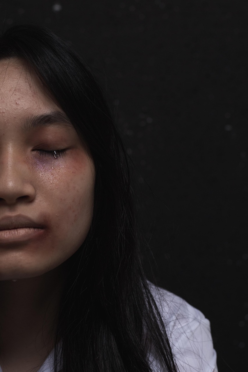 le bullying désigne les comportements d'intimidation et de harcèlement répétés, affectant souvent la vie scolaire et sociale des victimes. comprendre ses formes, ses conséquences et les moyens de prévention est essentiel pour agir efficacement.
