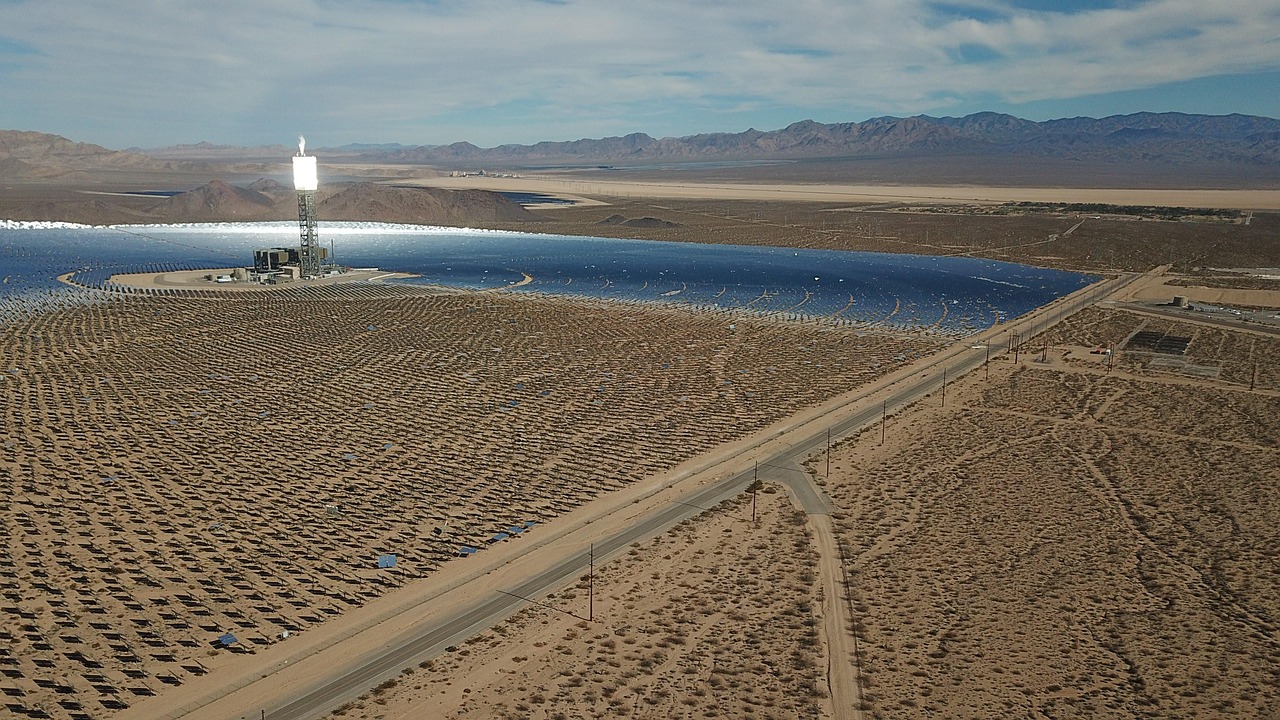 découvrez les enjeux et les solutions de la transition énergétique. explorez comment les innovations technologiques, les énergies renouvelables et les politiques durables façonnent un avenir énergétique responsable et respectueux de l'environnement.