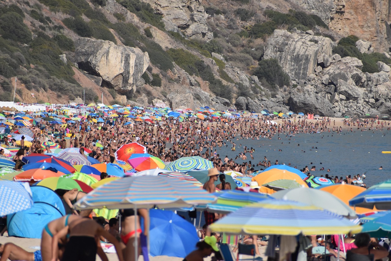 découvrez tout sur les vagues de chaleur : causes, impacts sur la santé et conseils pour s’en protéger efficacement durant les périodes de canicule.