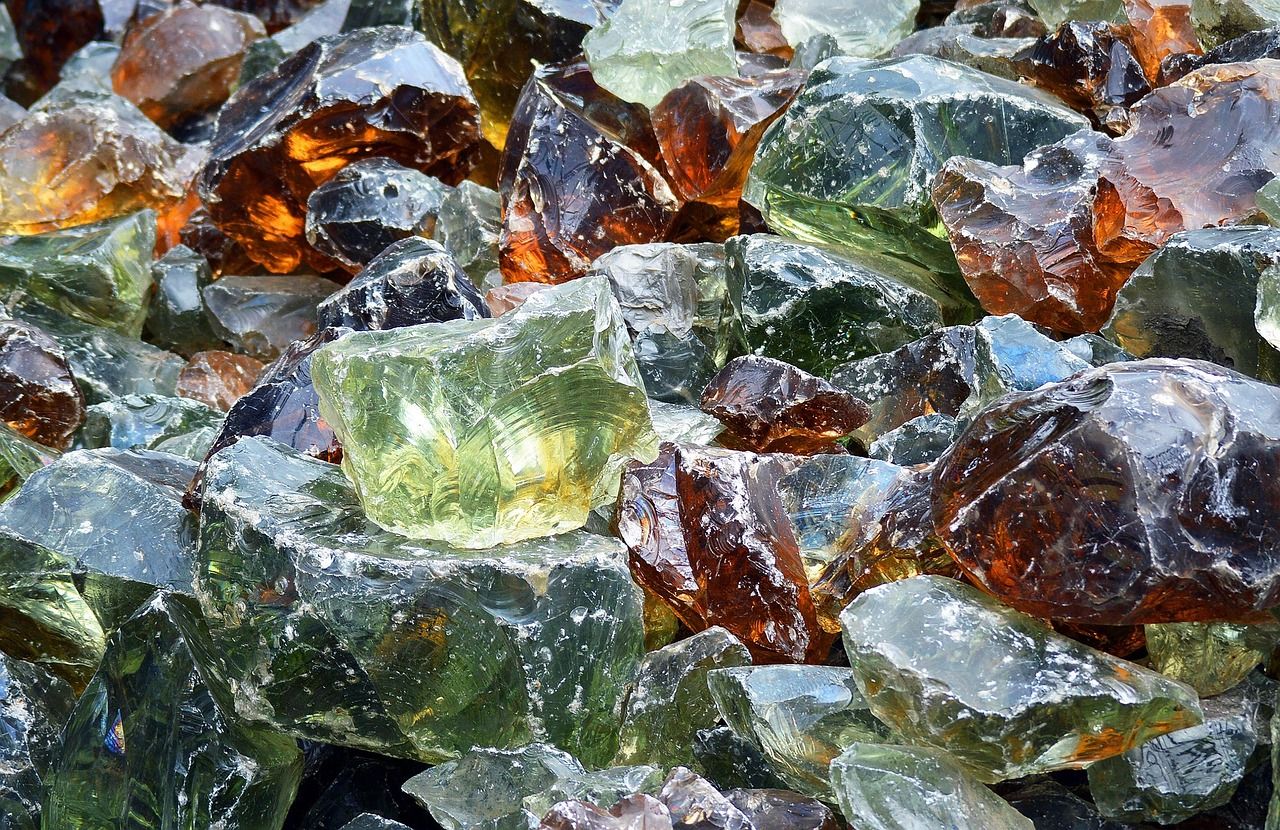 découvrez l'upcycling : transformez vos objets et matériaux usagés en pièces uniques et créatives pour un mode de vie durable et éco-responsable.
