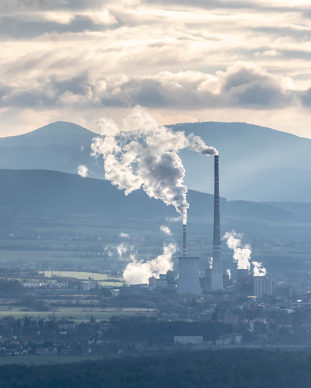 découvrez comment atteindre la neutralité carbone et minimiser l'empreinte écologique. explorez des stratégies efficaces pour réduire les émissions de gaz à effet de serre et contribuer à un avenir durable.