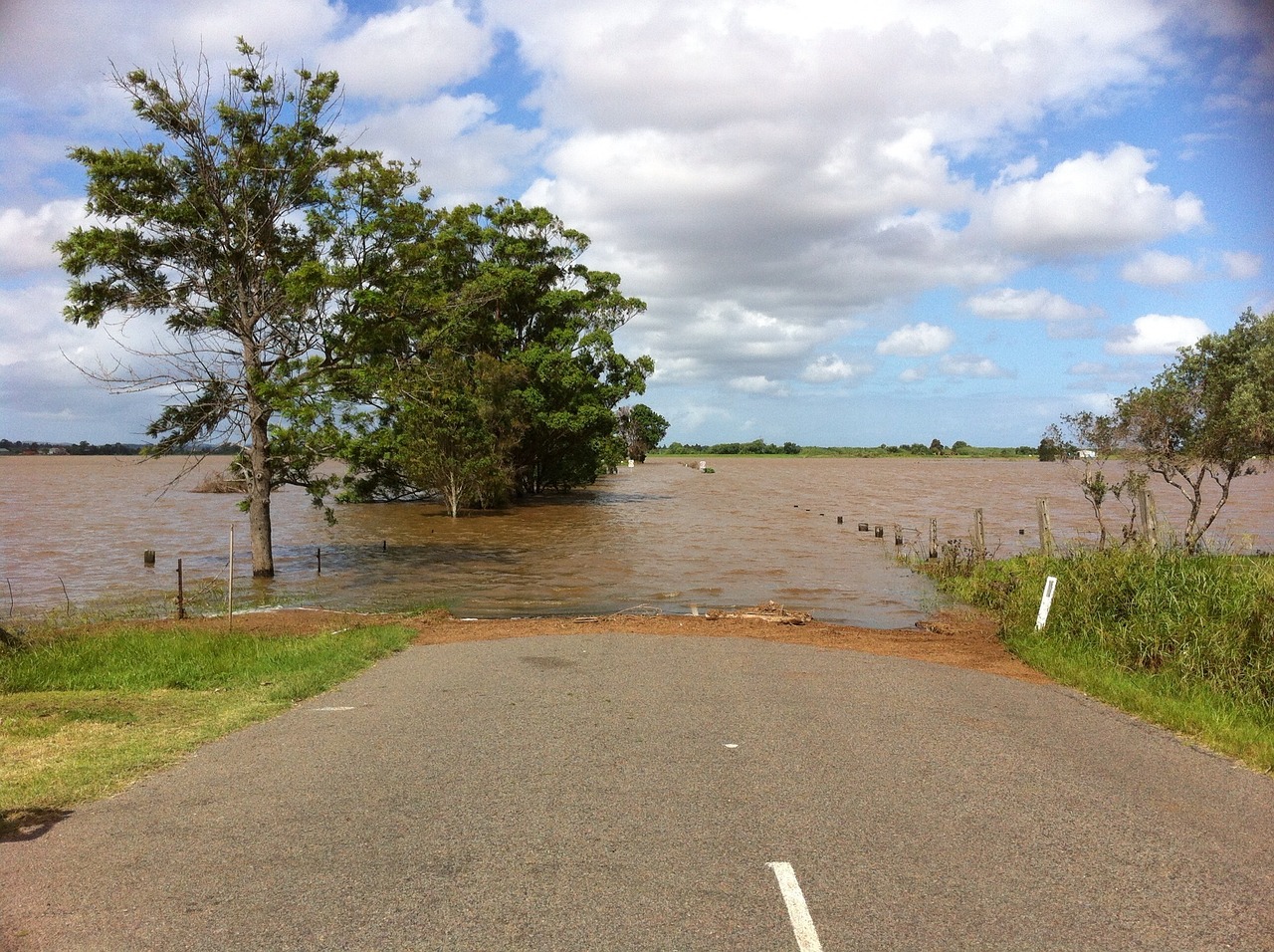 Inondations : comprendre les causes et les conséquences sur l’environnement