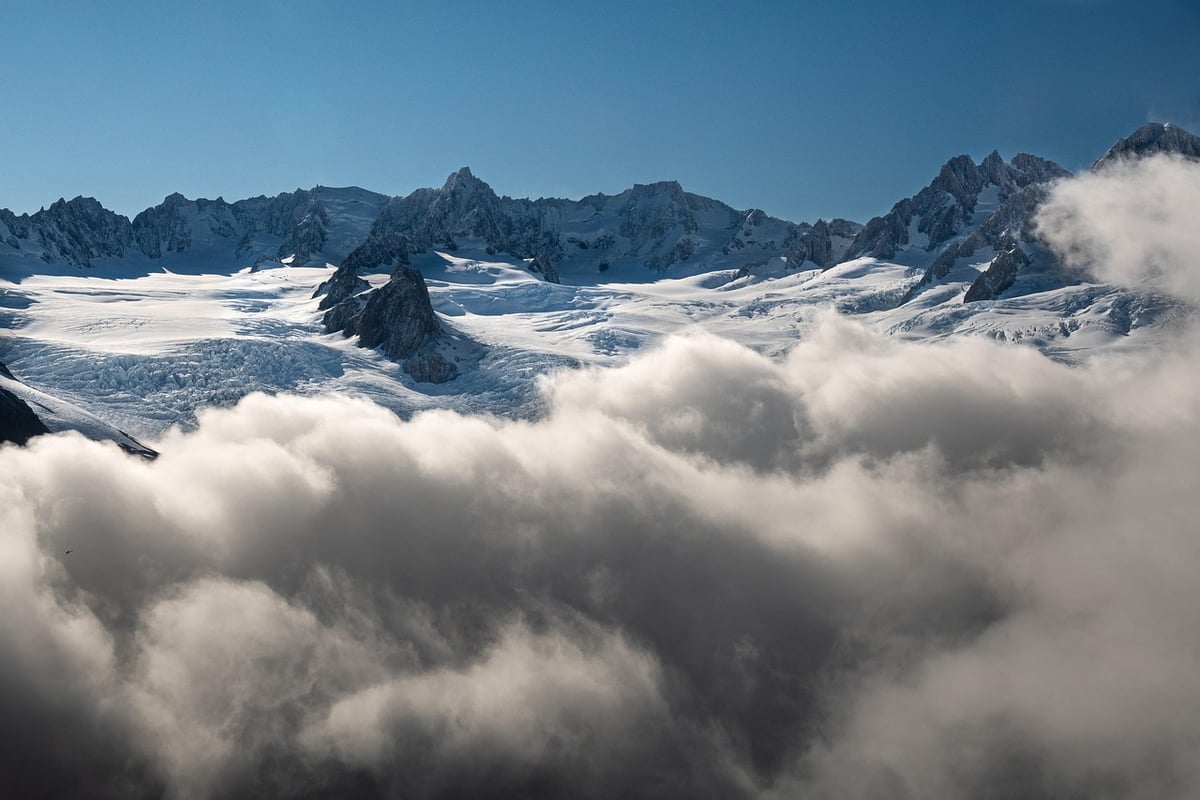 Glaciers menacés : à Grenoble, un laboratoire public à l’avant-garde de la recherche climatique