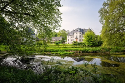 Montségur, joyau préservé : notre territoire éclaire désormais le 26e Grand Site de France