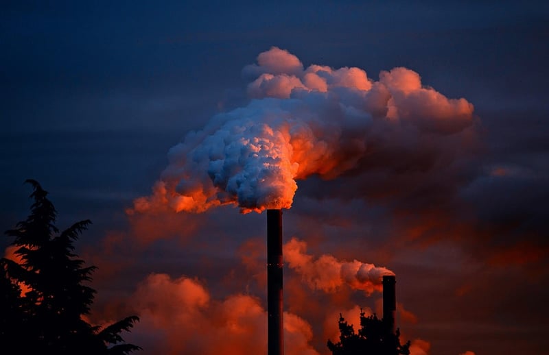 Fast fashion : comprendre son impact environnemental sur notre planète