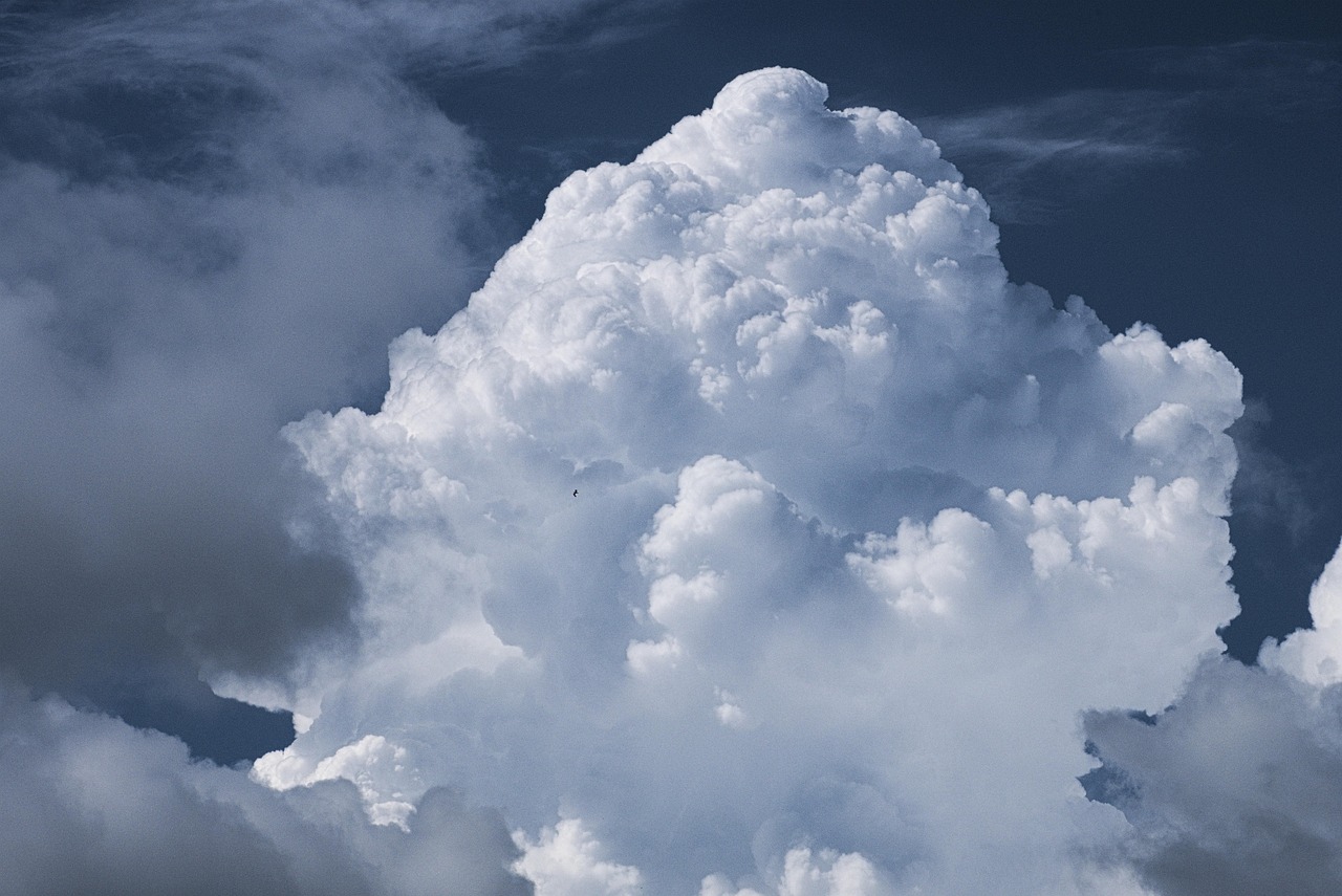 Bilan de la météo et du climat de mai 2025 : intensification de la sécheresse au Nord et tempêtes dans le Sud