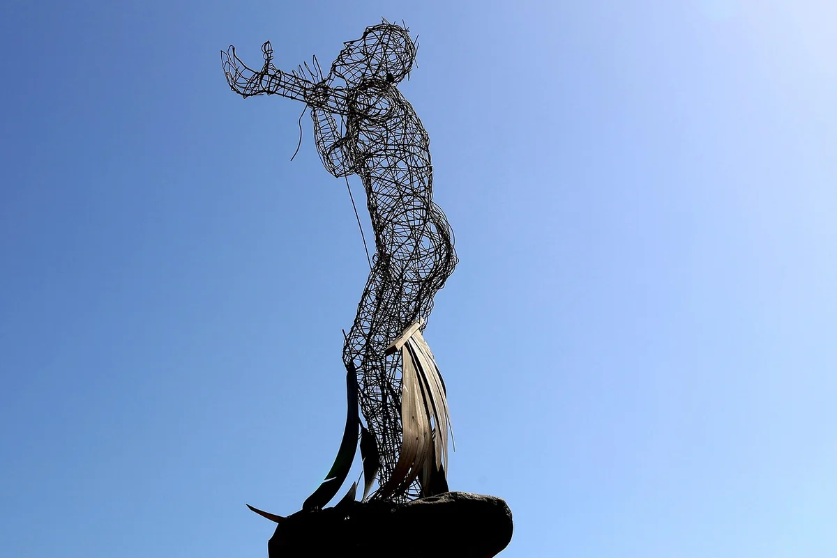 Exposition : Ruth Asawa et l’art aérien de sculpter l’espace par le tissage