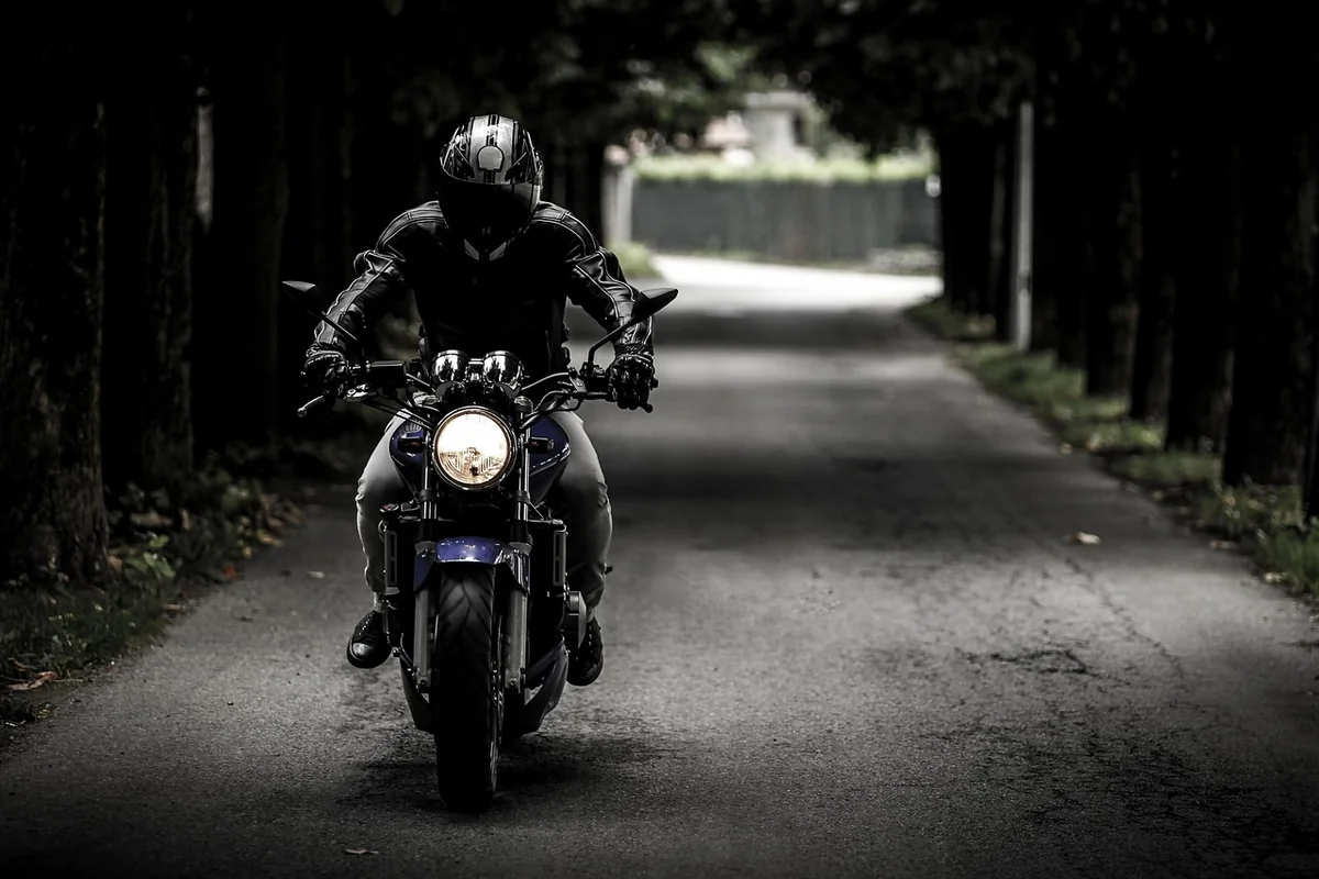 Comment acheter une moto saisie aux enchères, concrètement