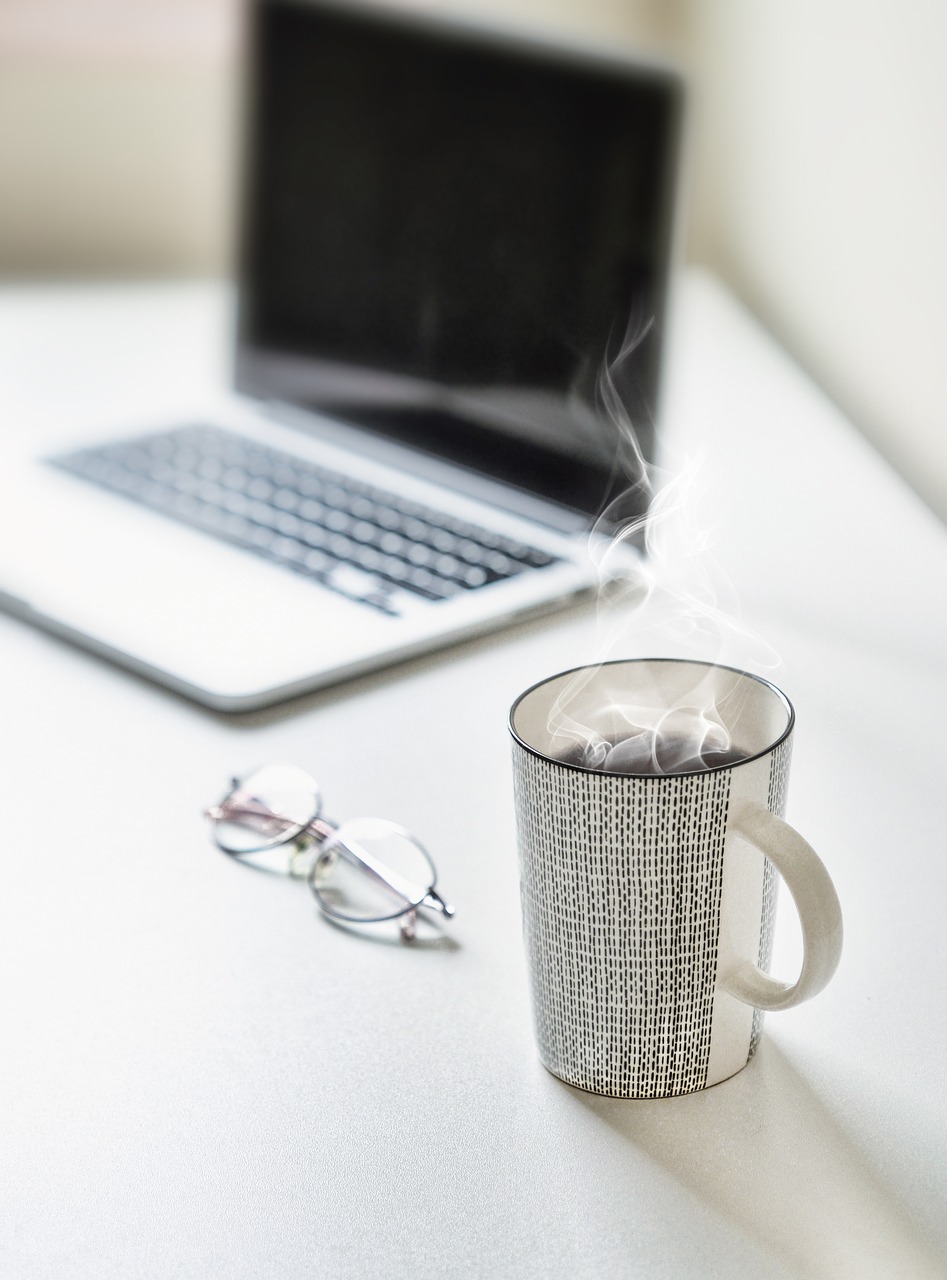 découvrez des stratégies essentielles pour améliorer la sécurité au travail, prévenir les accidents et garantir un environnement de travail sain et serein pour tous les employés.