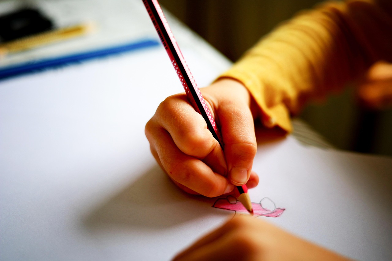 découvrez comment les écoles durables transforment l'éducation en intégrant des pratiques respectueuses de l'environnement, favorisant l'apprentissage des élèves tout en préservant notre planète. explorez des initiatives innovantes qui allient écologie et pédagogie.