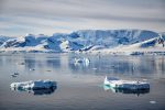 découvrez l'univers fascinant de l'antarctique, un continent mystérieux et préservé, riche en paysages glacés, en biodiversité unique et en aventures inoubliables. plongez dans les merveilles naturelles et les enjeux écologiques de cette terre de glace.