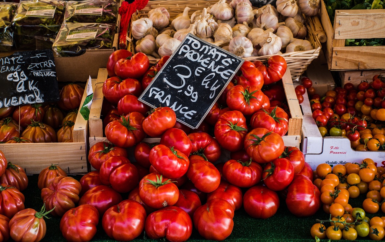 découvrez les enjeux et tendances des marchés agricoles, leur impact sur l'économie mondiale, et comment les producteurs et consommateurs interagissent dans ce secteur crucial.