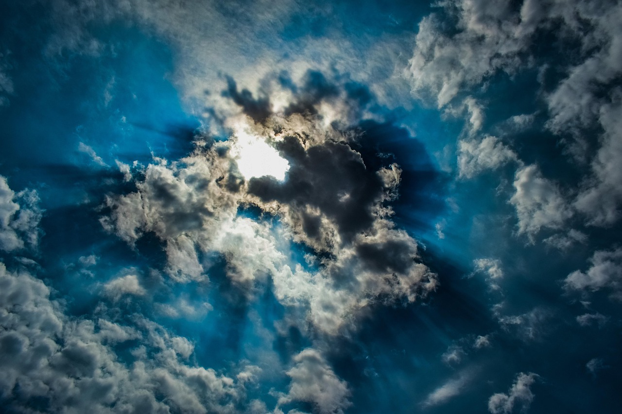 découvrez les enjeux des risques climatiques et leur impact sur notre planète. informez-vous sur les mesures à prendre pour atténuer ces risques et protéger notre avenir face aux changements environnementaux.