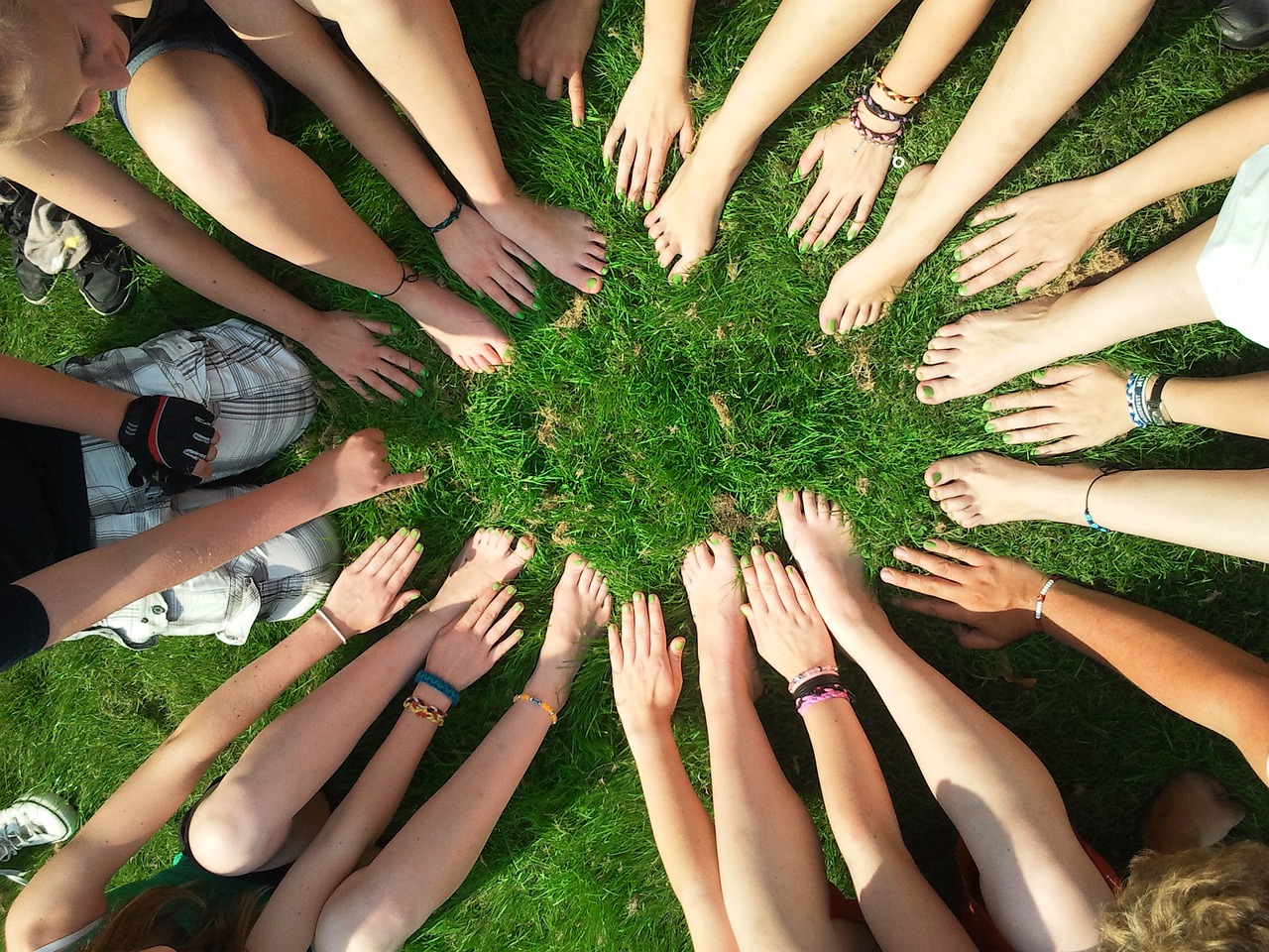 découvrez comment l'engagement communautaire renforce les liens sociaux, favorise la participation citoyenne et transforme les initiatives locales en actions concrètes au sein de votre communauté.