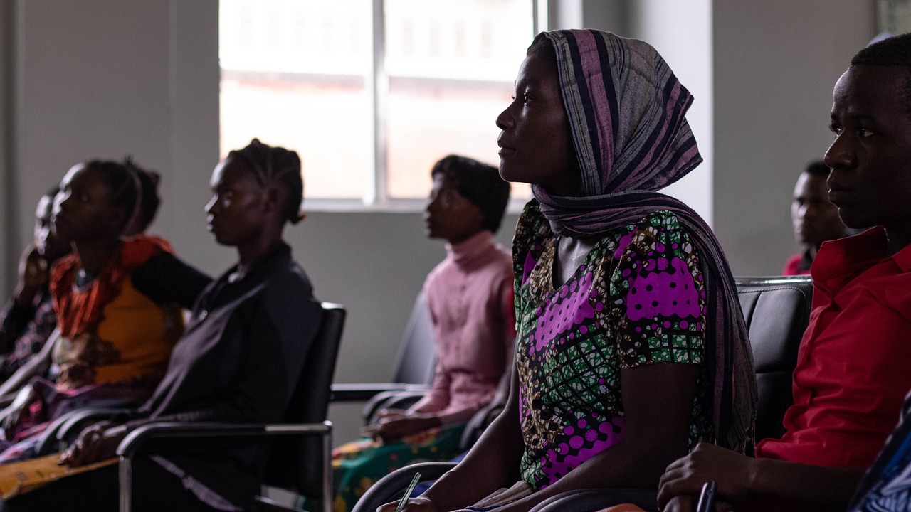découvrez les principes de l'éducation multiculturelle qui favorisent la compréhension, le respect et l'acceptation des différentes cultures. apprenez comment intégrer ces valeurs dans l'enseignement pour promouvoir un environnement d'apprentissage inclusif et enrichissant.