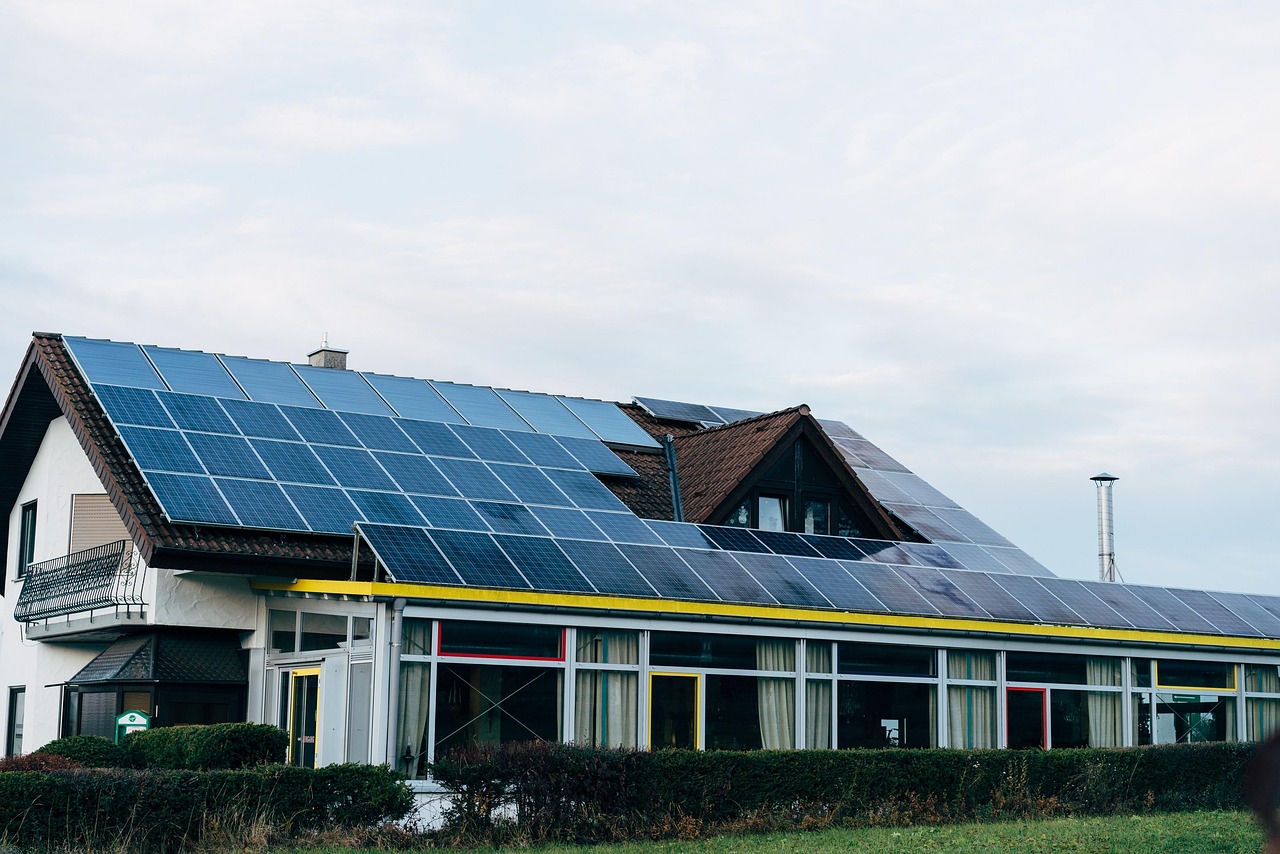 découvrez comment améliorer l'efficacité énergétique de votre maison ou entreprise grâce à des conseils pratiques, des technologies innovantes et des stratégies durables. maximisez vos économies d'énergie tout en contribuant à la préservation de l'environnement.