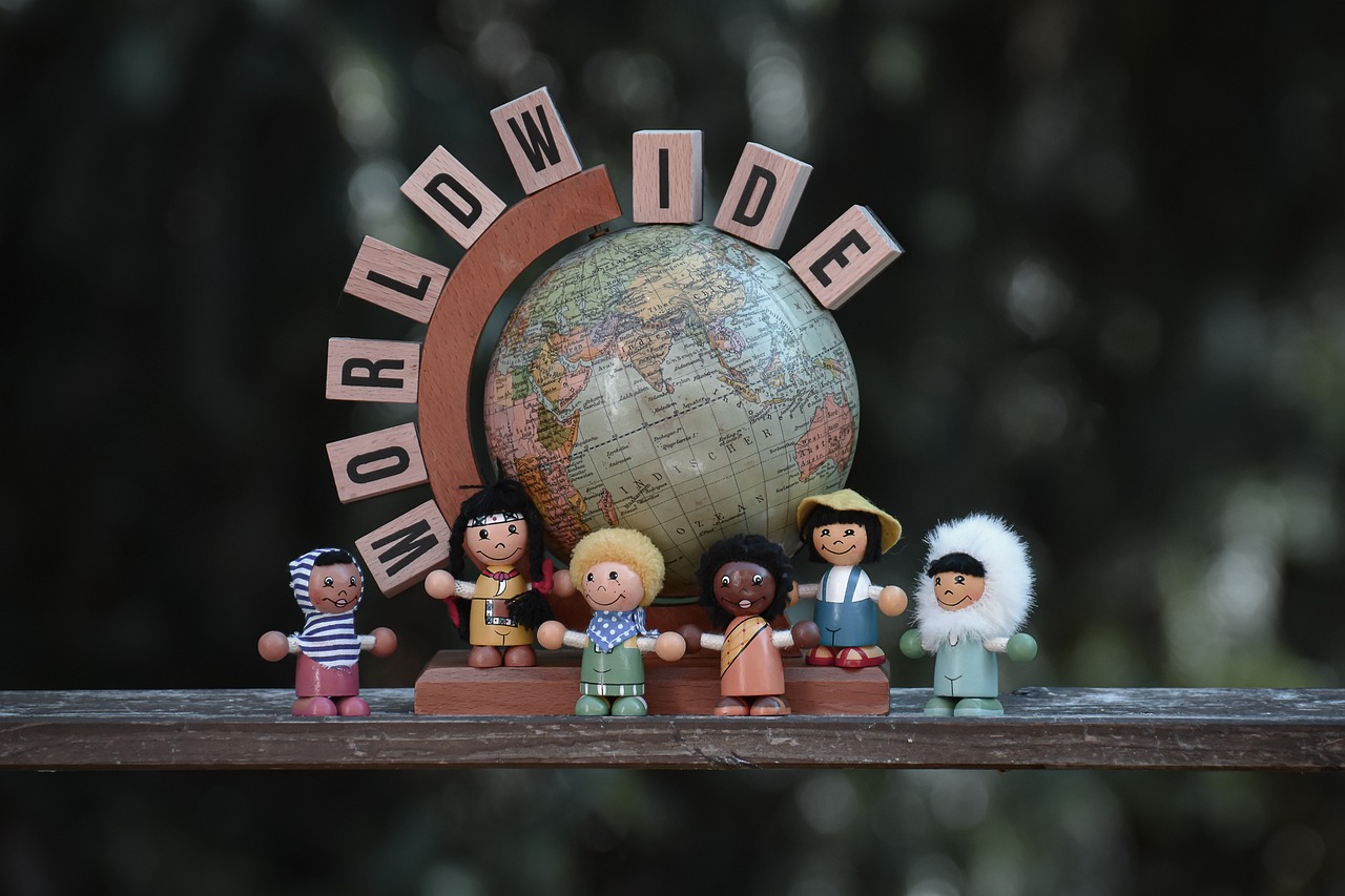découvrez comment l'éducation interculturelle favorise l'empathie, la tolérance et le respect des diversités culturelles, tout en préparant les élèves à s'épanouir dans un monde globalisé. explorez les méthodes et les avantages d'une approche éducative inclusive.