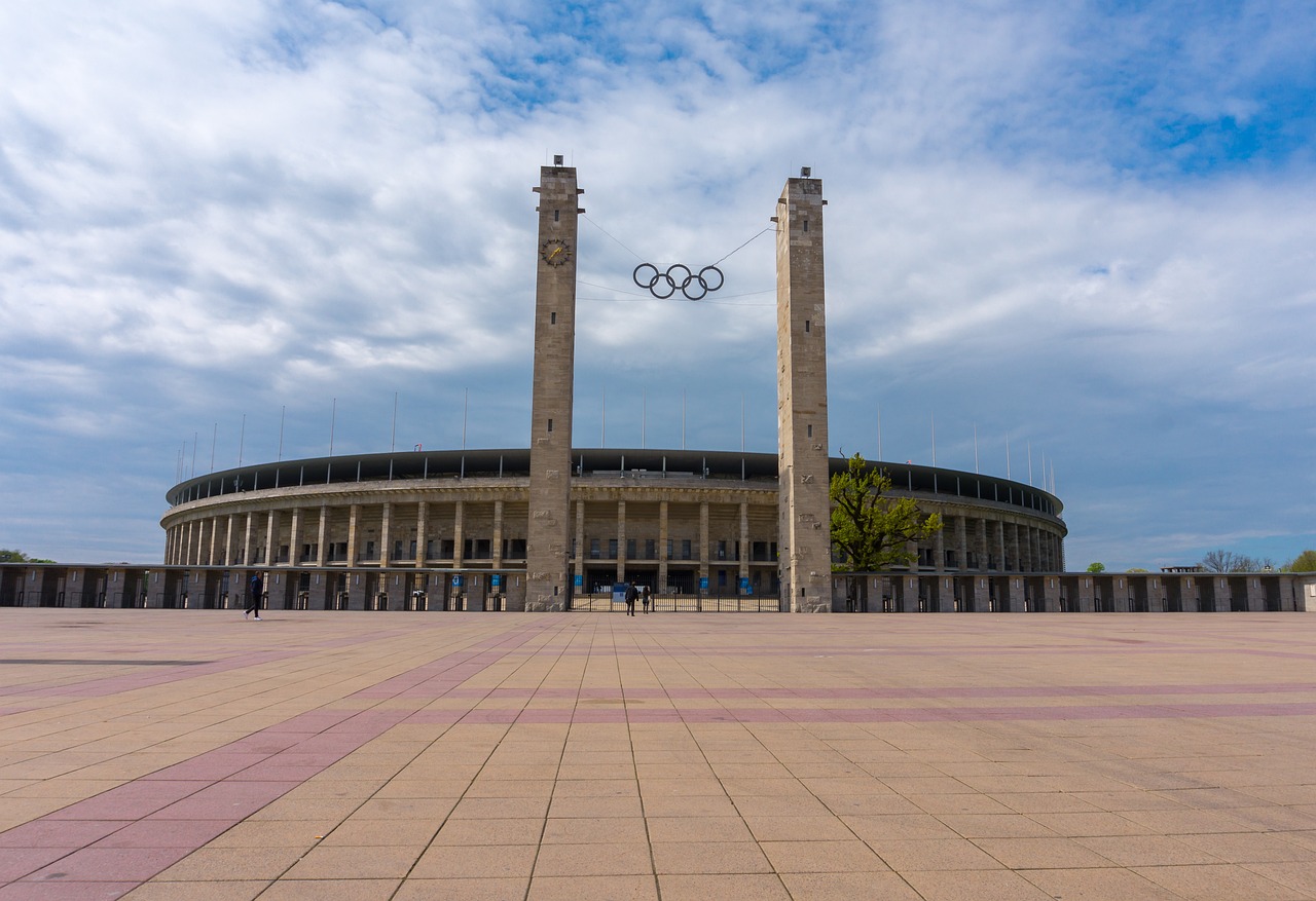 découvrez tout sur les jo 2024 : événements sportifs, athlètes, enjeux et innovations. suivez l'excitation des jeux olympiques et plongez dans l'esprit de la compétition mondiale.