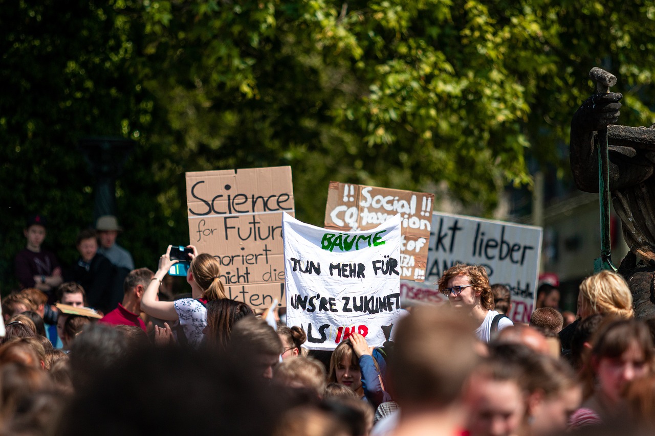 découvrez les enjeux et les perspectives du futur climatique dans notre analyse approfondie. explorez les impacts du changement climatique sur notre planète, les solutions durables à adopter et comment chacun peut contribuer à un avenir plus respectueux de l'environnement.