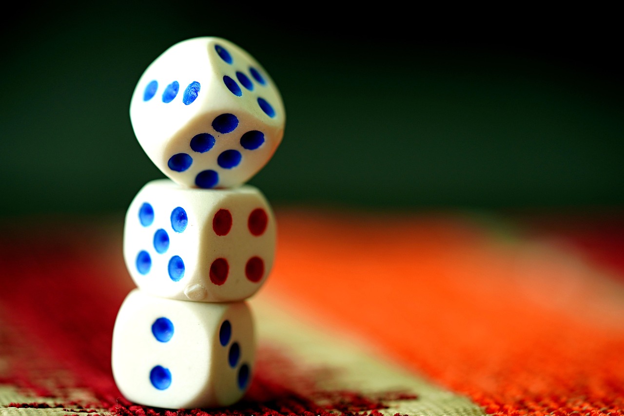 découvrez l'univers passionnant des jeux de société : règles, conseils, nouveautés et idées pour passer d'excellents moments en famille ou entre amis autour d'un board game.