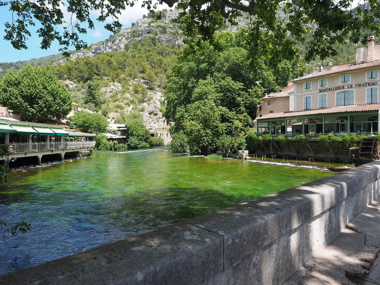 d&eacute;couvrez les avantages du sourcing local pour renforcer l'&eacute;conomie locale, r&eacute;duire l'empreinte carbone et garantir des produits de qualit&eacute; pr&egrave;s de chez vous.