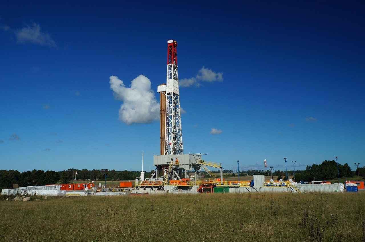d&eacute;couvrez l'interdiction europ&eacute;enne sur l'exploration du p&eacute;trole et du gaz, ses impacts environnementaux et &eacute;conomiques, ainsi que les alternatives durables pour l'avenir &eacute;nerg&eacute;tique de l'ue.