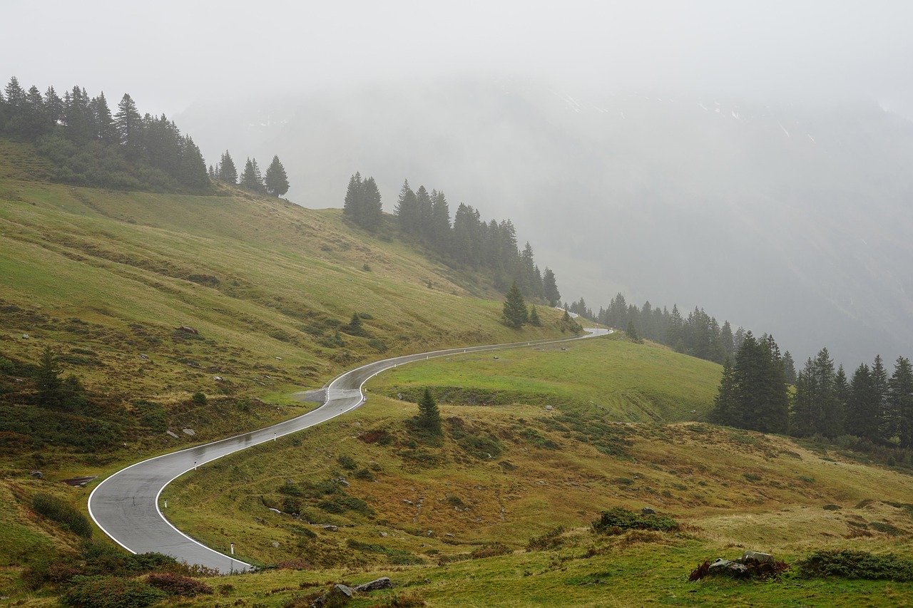 d&eacute;couvrez les avantages et les &eacute;tapes essentielles de l'extension de route pour am&eacute;liorer la circulation et la connectivit&eacute; locale.